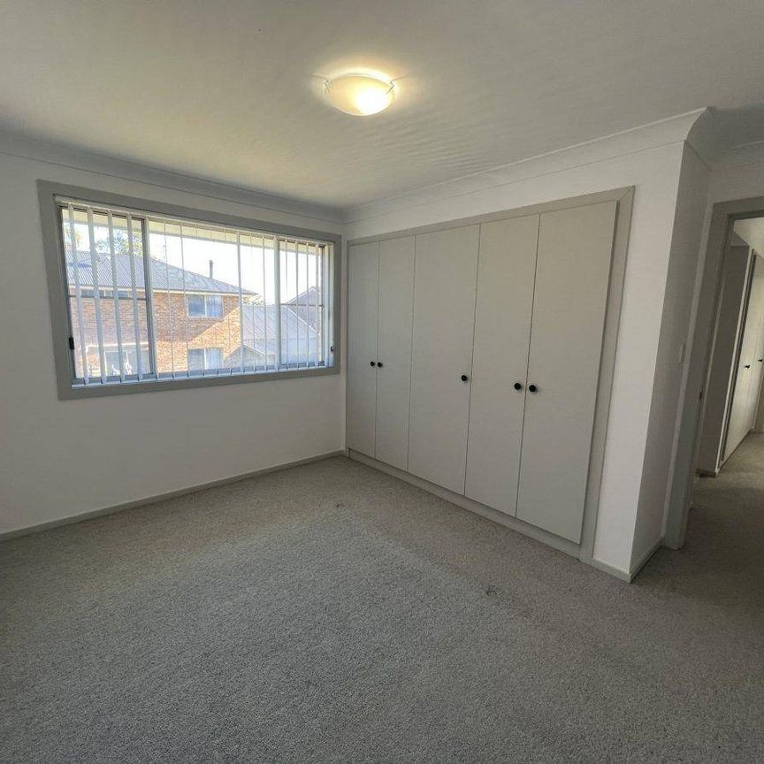 Charming Two-Bedroom Unit for Rent - Photo 1