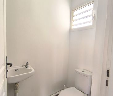 Location Appartement 4 pièces 112m² PETIT BOURG 97170 - Photo 6