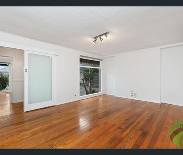 Freshly Updated Family Home - Photo 5