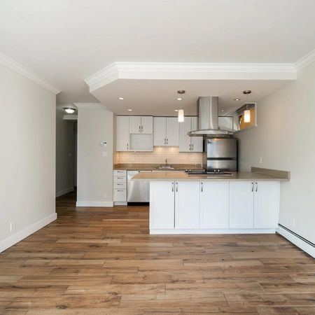 Barclay Towers - Photo 3