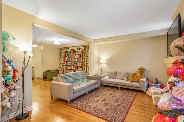 For Lease - 84 Russet Terrace, Barrhaven, Ontario - Photo 1