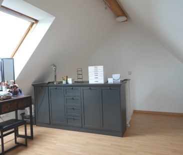 Hübsche 2-Zimmer-Maisonette im Dachgeschoss mit Westbalkon! - Foto 3