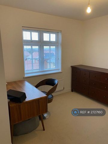 2 bedroom flat to rent - Photo 4