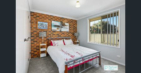 Three-Bedroom Villa in Hillvue - Photo 4