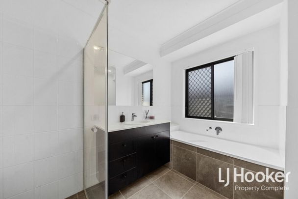 Modern Family Home with Side Access - Photo 1