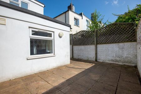 6 bedroom house to rent - Photo 3