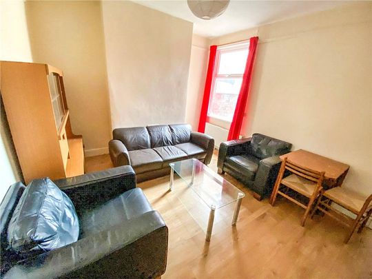 4 bedroom terraced house to rent - Photo 1