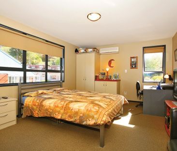 Superb Studio Room Accommodation - Available now! - Photo 3