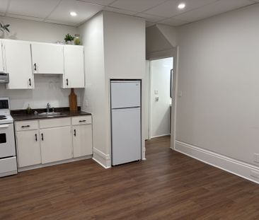 For Lease - 186 Albert Street Unit# B, Belleville, Ontario - Photo 1