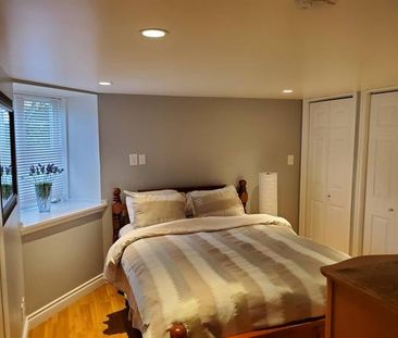 Two Bedroom Fully Furnished Basement Suite - Photo 1