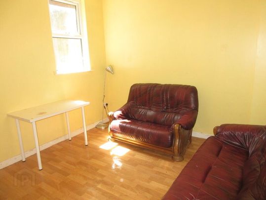 University Avenue, Queens Quarter, Belfast, BT7 1GX - Photo 1