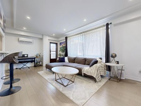 For Lease - 740 Eglinton Avenue Unit# 309, Toronto, Ontario - Photo 3