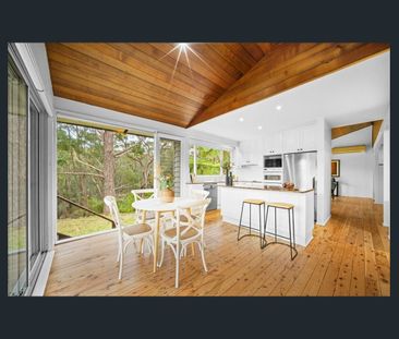 Architectural Bushland Retreat with Poolside Entertaining - Photo 5