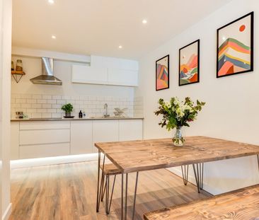 2 Bed Flat, Vine Street, BN1 - Photo 3