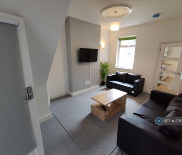 3 bedroom terraced house to rent - Photo 2