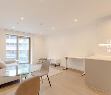 Hive House, 18 Capital Interchange Way, BRENTFORD, TW8 - Photo 1
