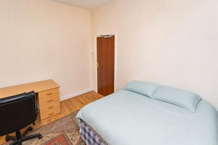 6 bedroom house to rent - Photo 4