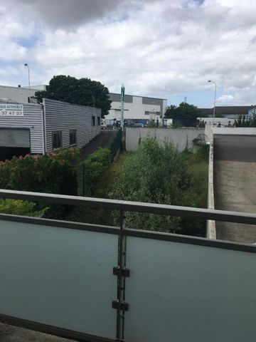 Location Appartement 2 pièces 49m² TOURS 37000 - Photo 4