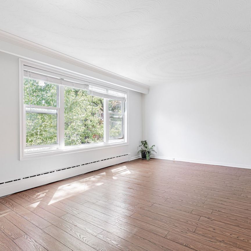 For Lease - 76 Walmsley Boulevard Unit# 3, Toronto, Ontario - Photo 1