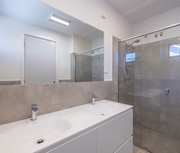 1/150 Power Avenue, Chadstone VIC 3148 - Townhouse For Rent | Domain - Photo 5