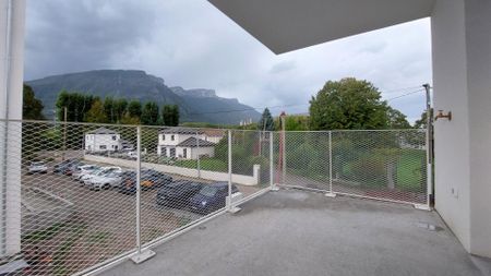 location Appartement T3 DE 58.4m² À SAINT EGREVE - Photo 5