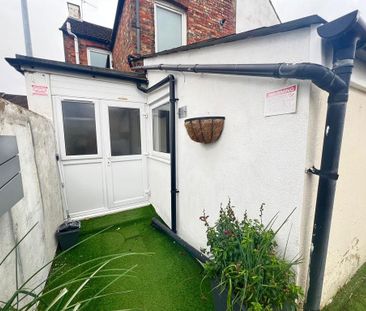 1 bedroom end of terrace house to rent - Photo 6