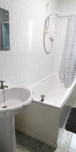 Ash−Hill Drive, Ground Floor, AB16 - Photo 4