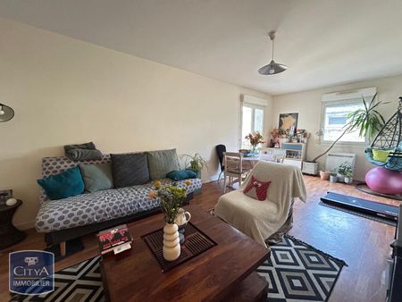 Location Appartement 2 pièces 56m² LAVAL 53000 - Photo 4