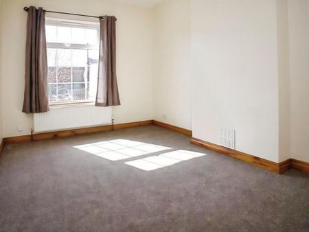 2 bedroom terraced house to rent - Photo 3