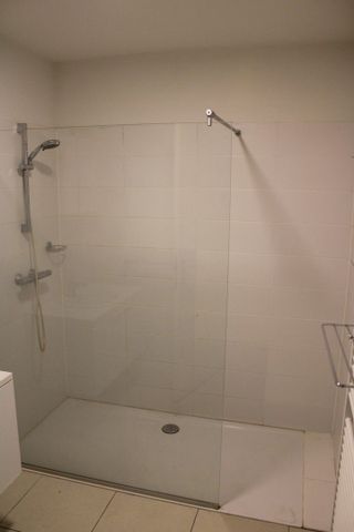 2-slaapkamerappartement in centrum Leopoldsburg te huur. - Photo 5