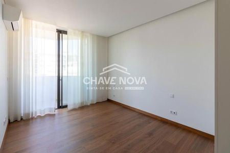 Apartamento T4 - Photo 2