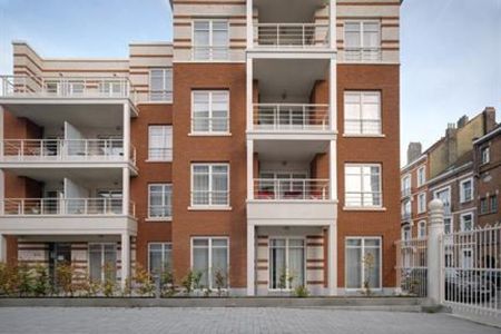 Quartier Saint-Antoine, Rez-de-Chaussée de standing 1 chambre + terrasse (meublé) - Photo 4