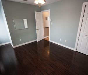 Trendy 2+1 BR Townhouse in the Heart of Downtown St. John’s ! - Photo 6