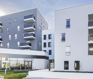 location Appartement T4 DE 83.9m² À VILLEURBANNE - Photo 4