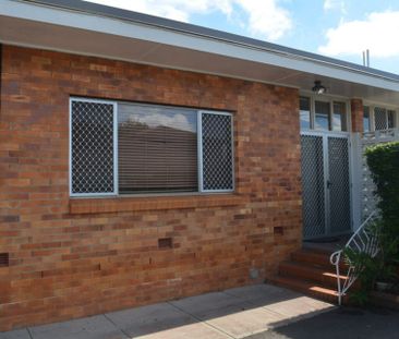 2/122a Russell Street, TOOWOOMBA CITY - Photo 6