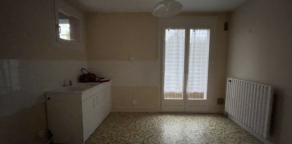 Location Appartement 3 pièces 66m² RIOM 63200 - Photo 2