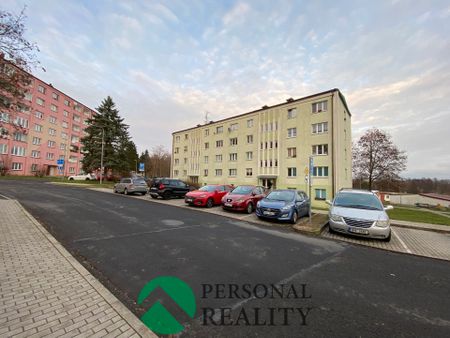 Pronájem bytu 1+1 38 m², Švermova, Habartov - Photo 5