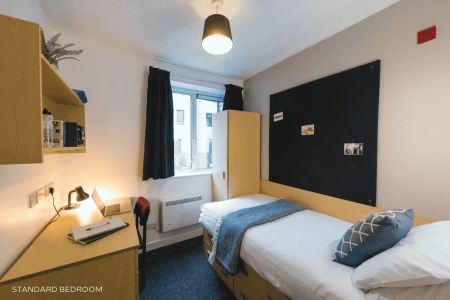 Ensuite Room - Photo 5