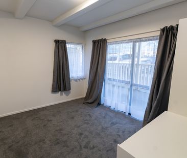 On-Campus Flat – Opposite Uni Library. Available for 2025 only! - Photo 6
