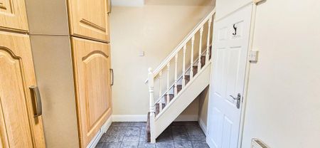 2 bedroom terraced house to rent - Photo 3