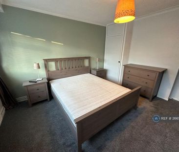 2 bedroom maisonette to rent - Photo 6