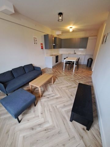 3 Bed Flat, Sun Lane, SE3 - Photo 3