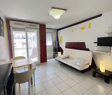 Location Appartement 1 pièce 19m² NICE 06300 - Photo 1