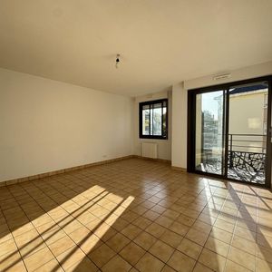 Location appartement 1 pièce, 32.00m², Laval - Photo 3