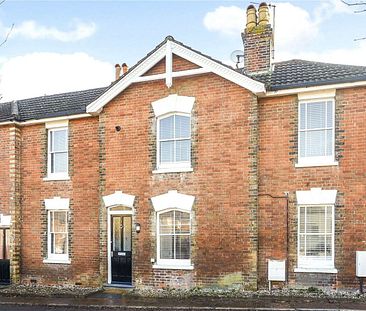 A well presented end of terrace family home conveniently placed in the St John's area on the north side of town - Photo 1