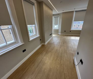 One-Bedroom Apartment - Photo 3