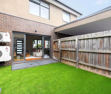 3/85-87 View Street, Glenroy VIC 3046 - Townhouse For Rent | Domain - Photo 2
