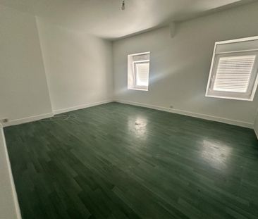 Location Maison 82m² ATHIS VAL DE ROUVRE 61430 - Photo 6