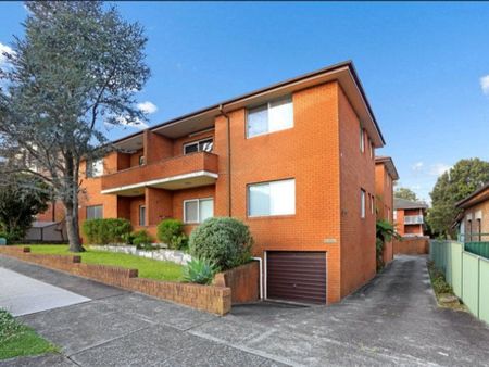 Impressive Two Bedroom Unit - Photo 5