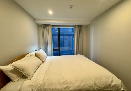 Three Bedrooms - Central City Apartment - Photo 4